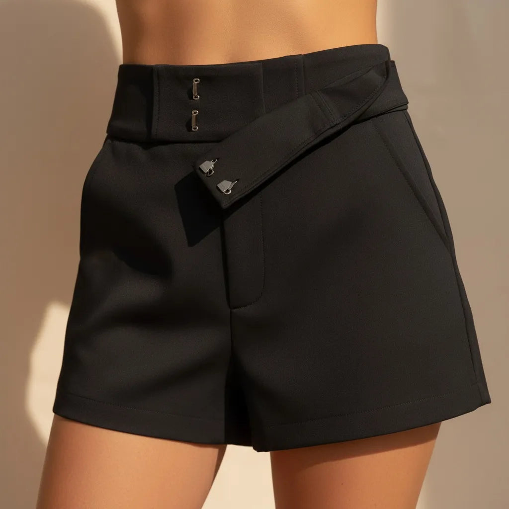 Short old money femme